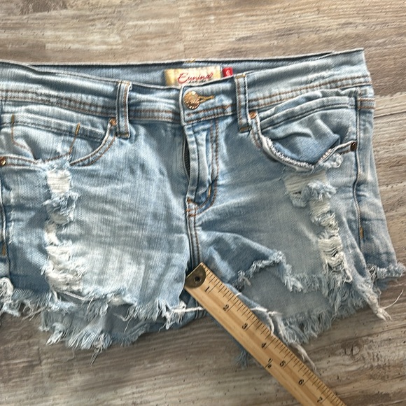 Eunina  shorts size small - Picture 4 of 7
